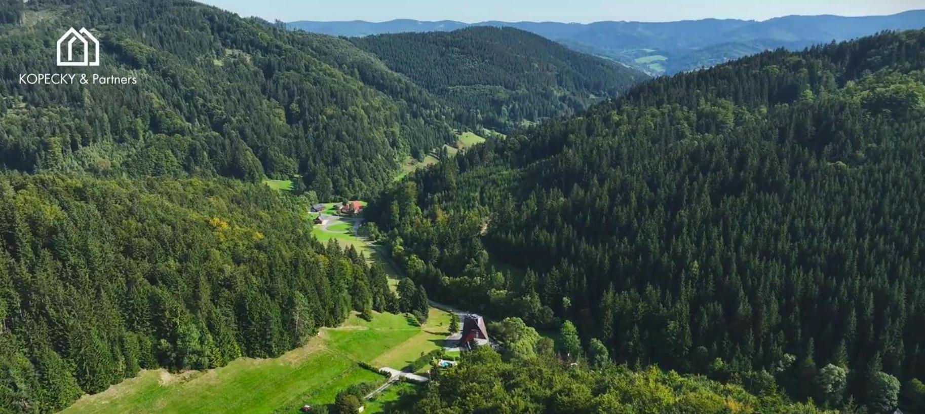 Vila Anna Wellness Halenkov Bagian luar foto